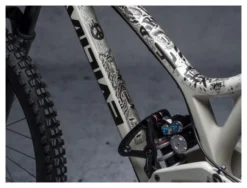 Dyedbro Frame Fluor Frame Película Protectora Negro 9 Dyedbro Frame Fluor Frame Película Protectora Negro -Mundo Bicicletas 11889575d4999ac5ddd37.75116186