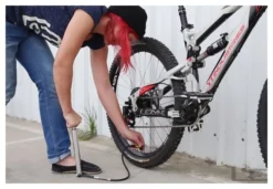 Bomba De Suelo HPG Digital Micro Floor Drive De Lezyne (11 Bar Máx.) Negro -Mundo Bicicletas 12961965dca92fb25cfc4.27945704