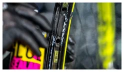 Removedor De Pegamento Muc-Off Aerosol 200 Ml -Mundo Bicicletas 13330555e146c10c7ccf0.57561259