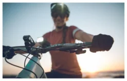 Luz Delantera Lezyne Macro Drive 1300XXL Negra -Mundo Bicicletas 13330835e0a01323ff3b2.30700625