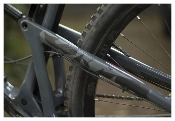 All-mountain-style All Mountain Style Honeycomb XL 10 Pcs Frame Guard Kit - Digital Camo 5 All-mountain-style All Mountain Style Honeycomb XL 10 Pcs Frame Guard Kit - Digital Camo - Imagen 5